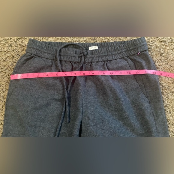 Women’s J Crew Stretch Pants Gray with 2 Back Pockets Size 2 - Picture 3 of 8